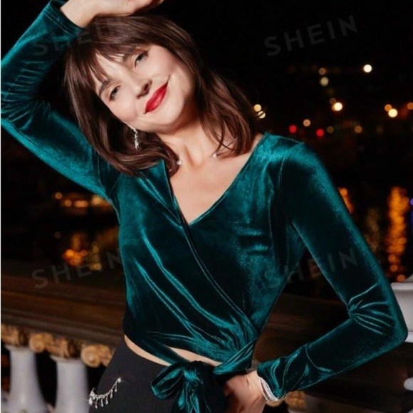Vintage Victorias Secret Green Velvet Wrap Around Blouse - Picture 1 of 10